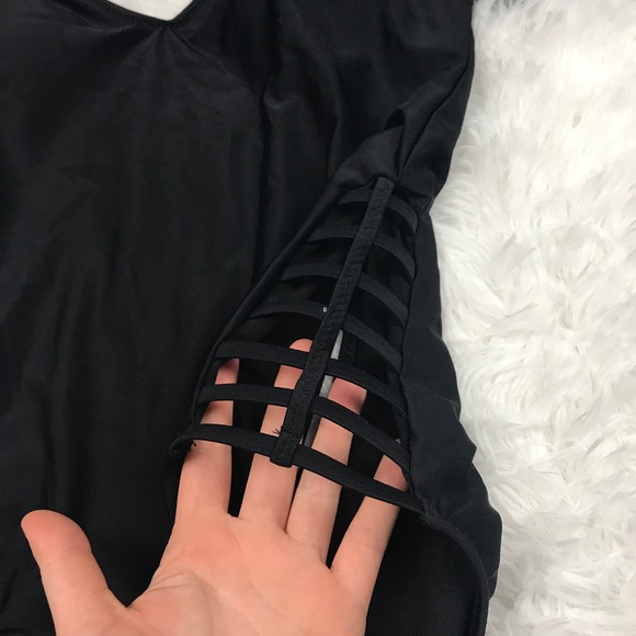 NWT Mossimo Cut Out Sides Black One Piece Size S - Picture 3 of 8